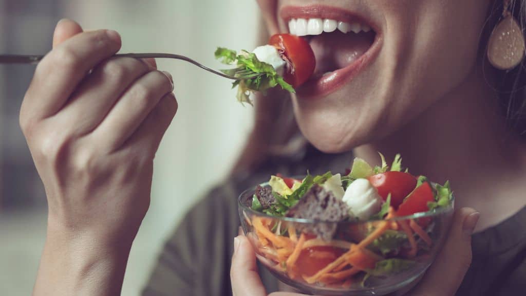 coma com atenção plena alimentação consciente