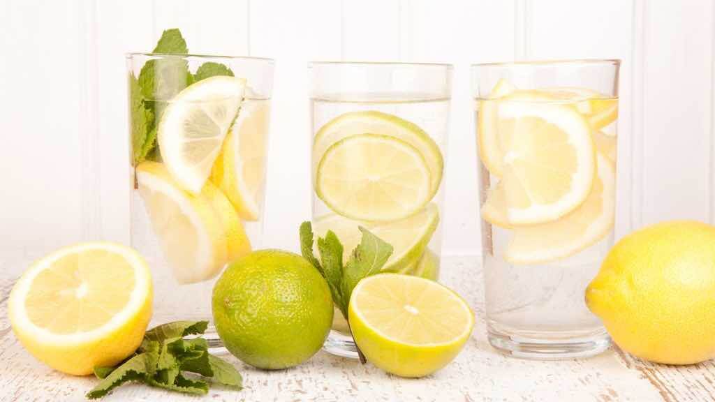 limão com água ajuda a emagrecer